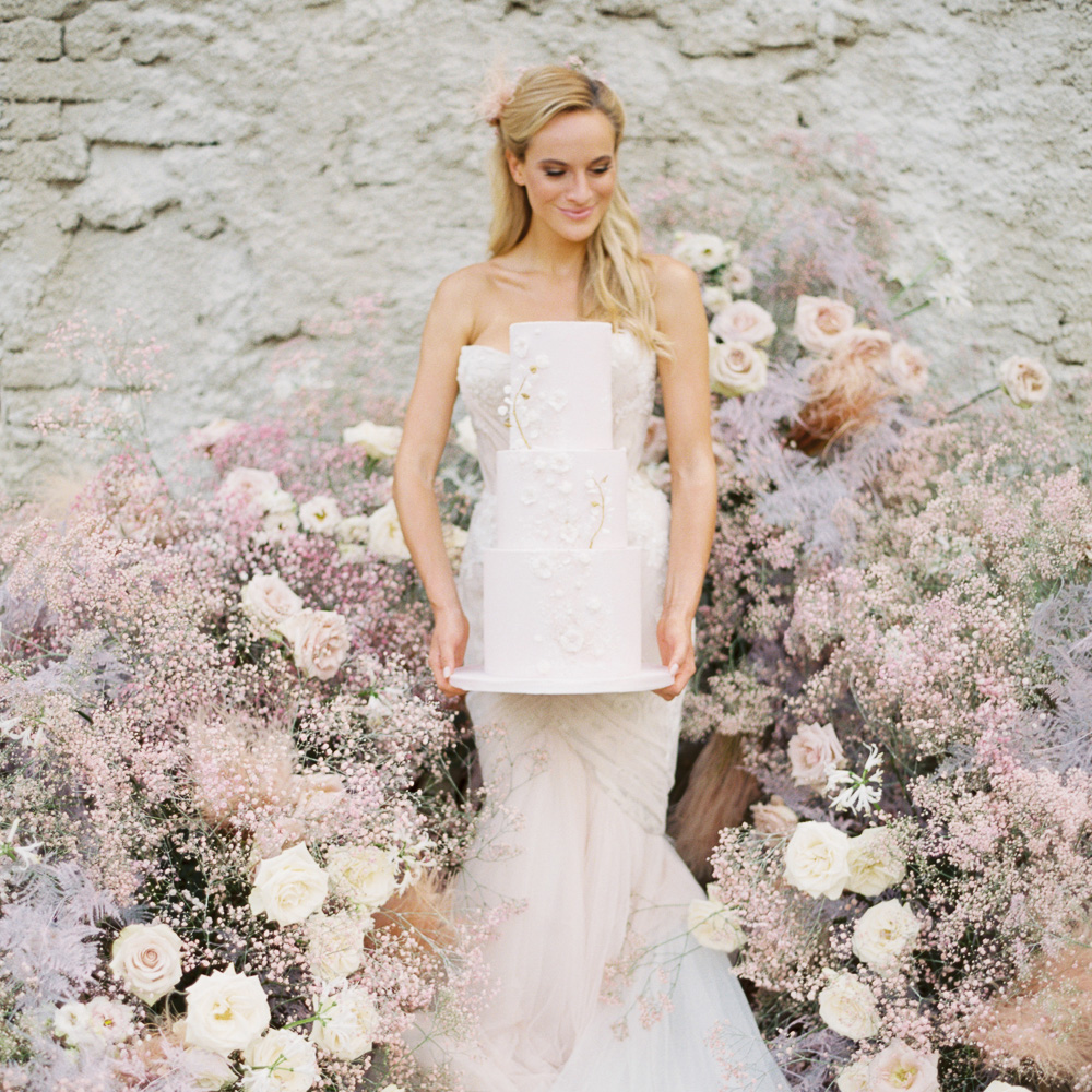 romantic wedding inspiration at Mitrowicz castle